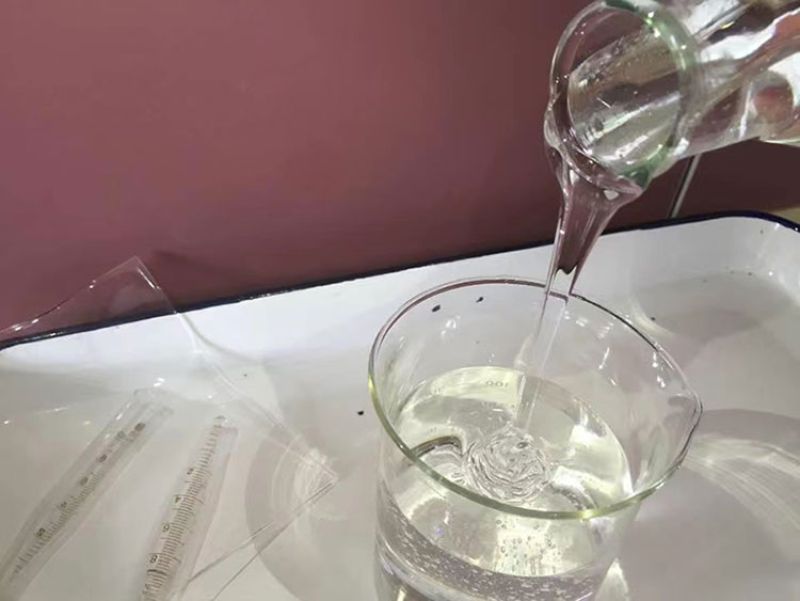 Lý do tại sao sản phẩm silicone lỏng trong suốt chuyển sang màu vàng